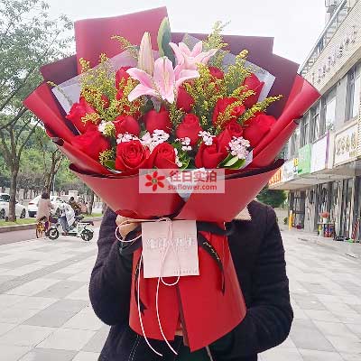 天津19朵红玫瑰百合，与你幸福前行